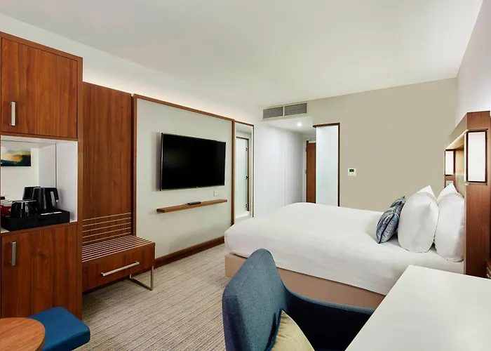 Hotel Courtyard By Marriott Luton Airport