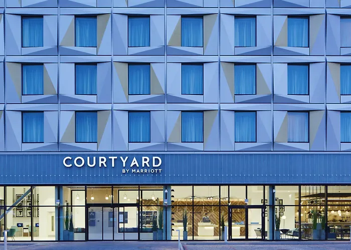 Hotel Courtyard By Marriott Luton Airport